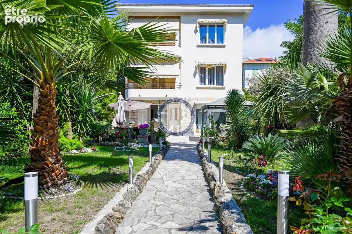 Photo Maison à Cannes au prix de 2 737 000€