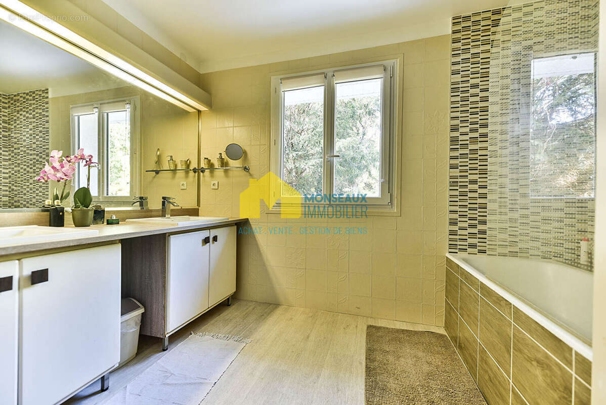 Maison à VILLIERS-SUR-ORGE