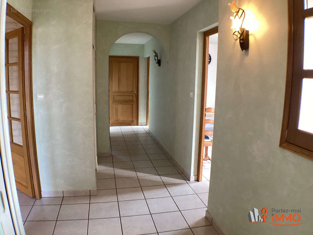 Maison à LA TOURETTE