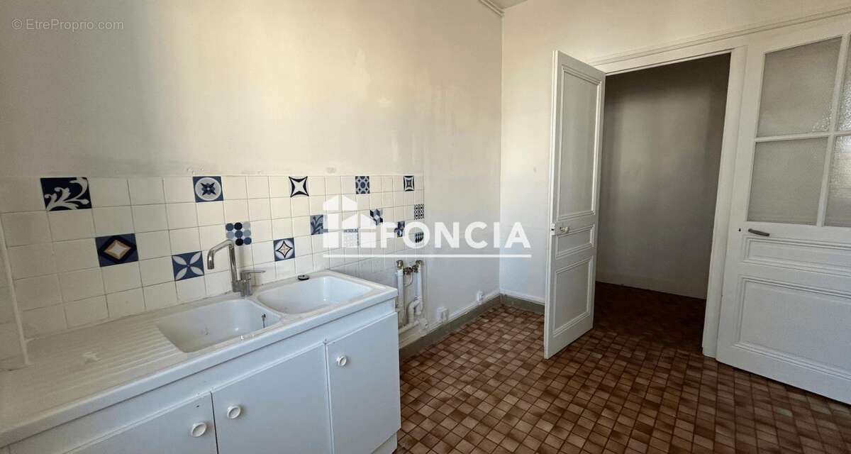 Appartement à SAINT-ETIENNE