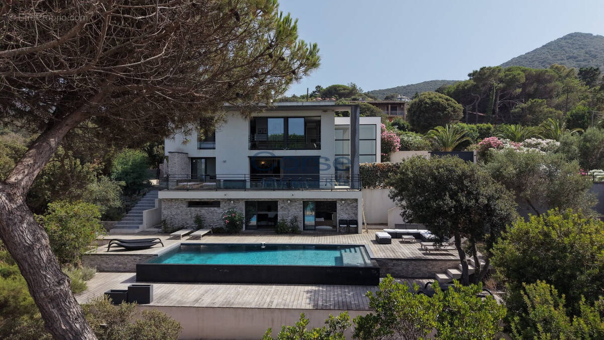 Maison à COTI-CHIAVARI