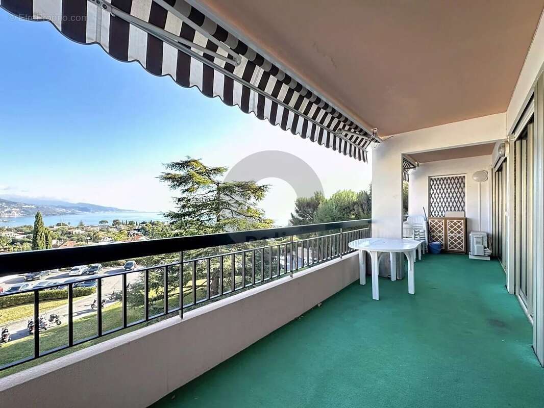 Appartement à ROQUEBRUNE-CAP-MARTIN