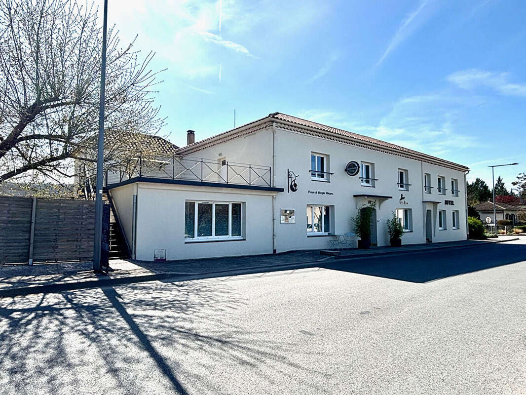 Fonds de commerce Montcuq En Quercy Blanc 4 pièce(s) 208 m2 - photo 8