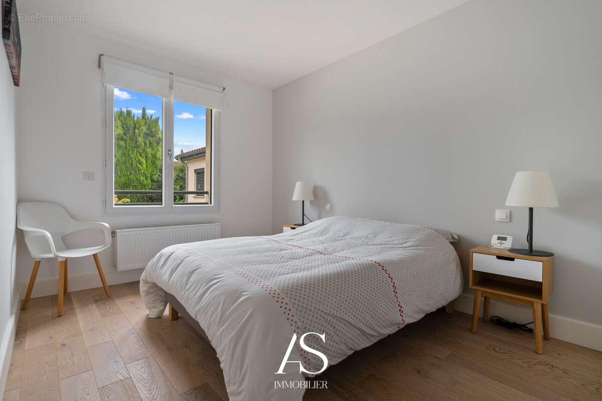 Maison à COLLONGES-AU-MONT-D&#039;OR