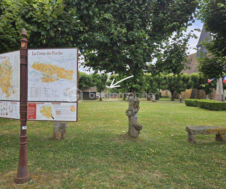 Maison à LA CROIX-DU-PERCHE