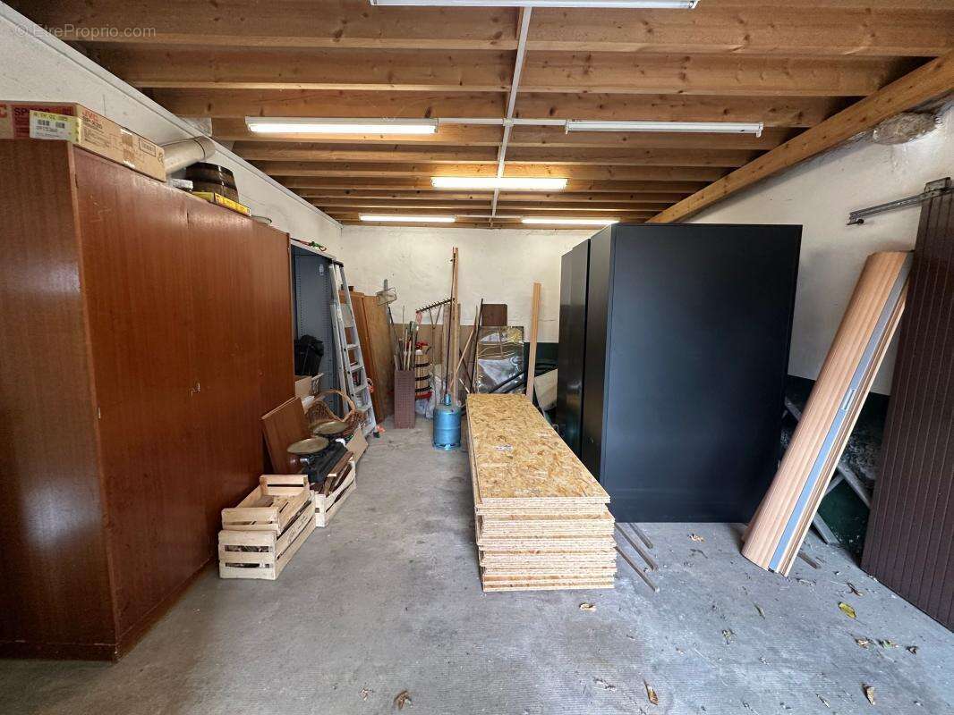 Maison à ISLES-LES-MELDEUSES