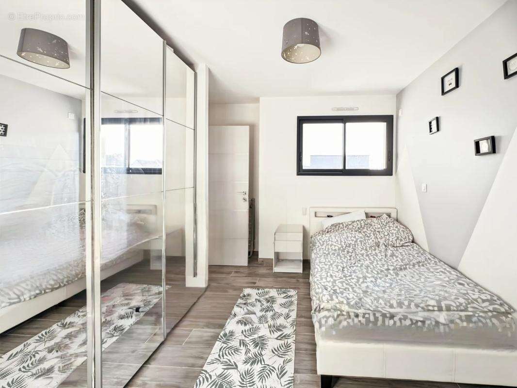 Maison à LES PONTS-DE-CE