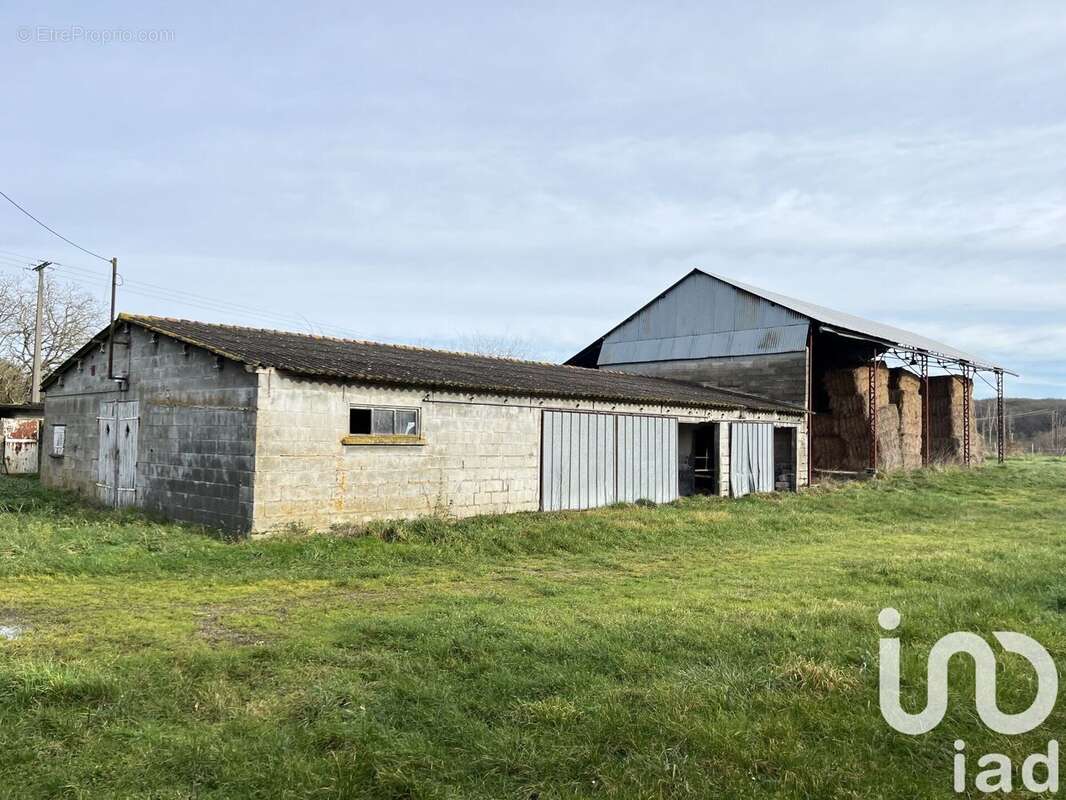 Photo 8 - Terrain à SAINT-SAVIN