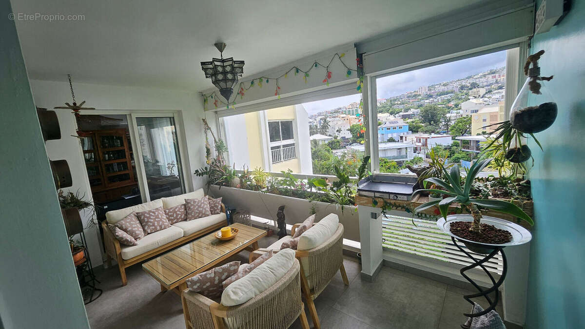 Appartement à SAINT-DENIS