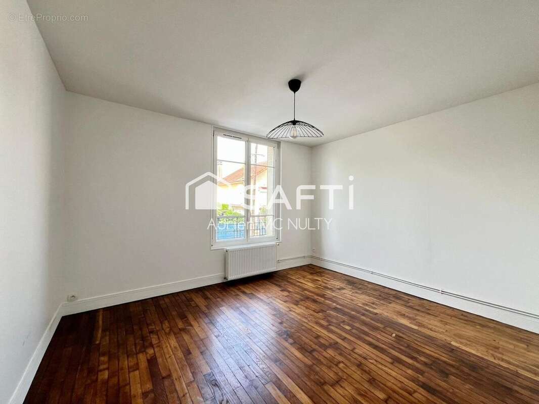 Photo 3 - Appartement à VILLENEUVE-SAINT-GEORGES