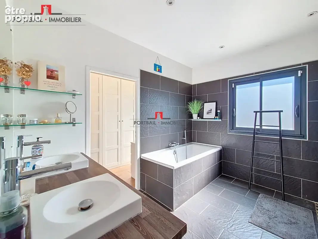 Maison 5 pièces 190 m² à vendre à Ambares-Et-Lagrave (33440) - photo 8