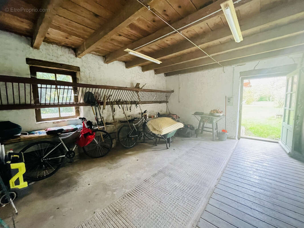 Maison à LONS-LE-SAUNIER