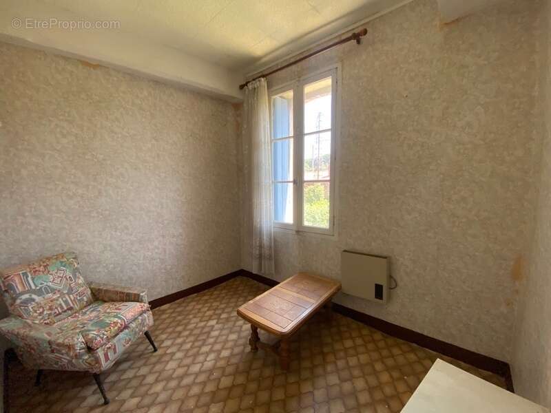 Dpt Pyrénées Orientales (66), à vendre proche VINCA maison en pierres 120 m² avec jardin et grange à rénover - photo 9