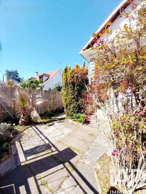 Photo 2 - Maison à BEAUCHAMP