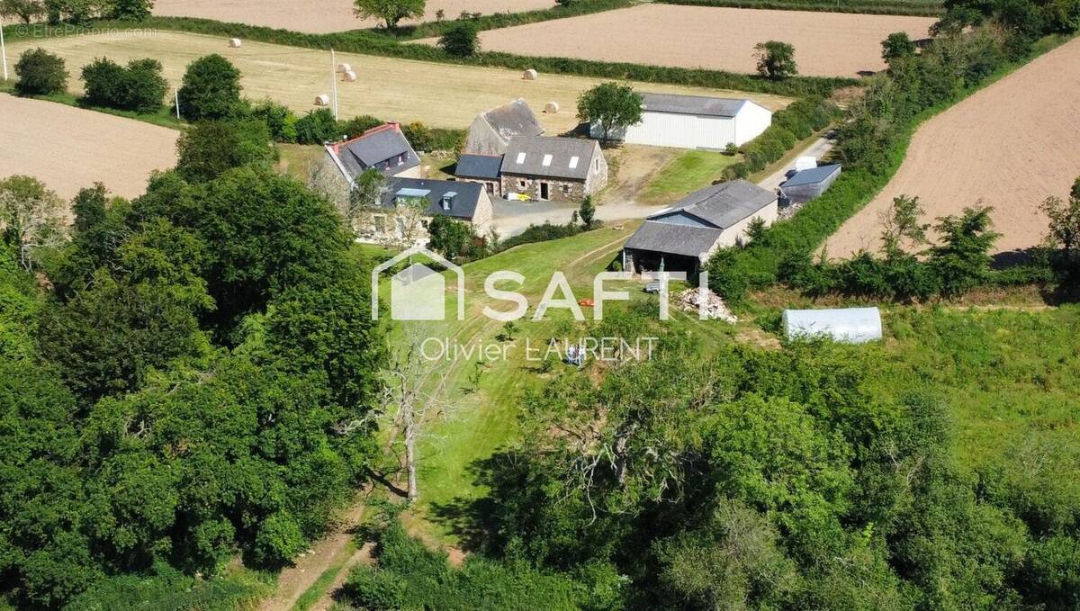 Photo 1 - Maison à PLOUGRESCANT