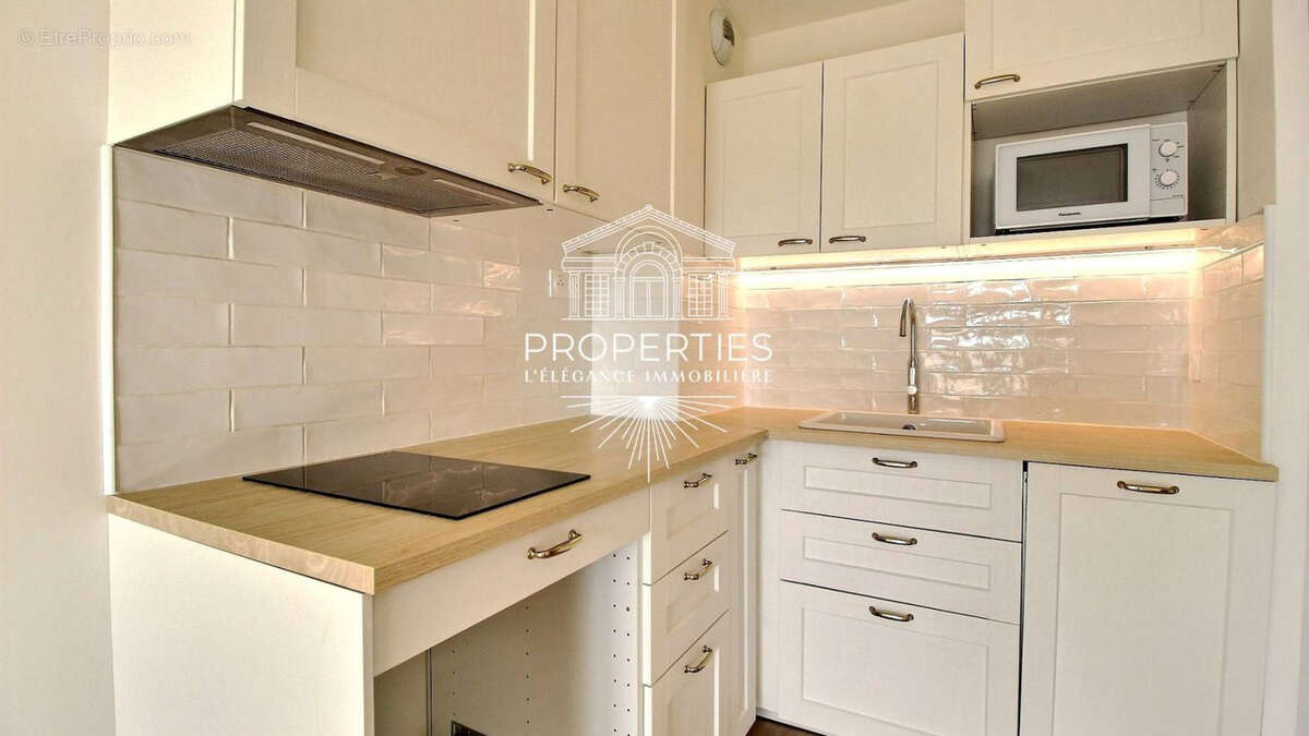 Appartement à CARQUEIRANNE