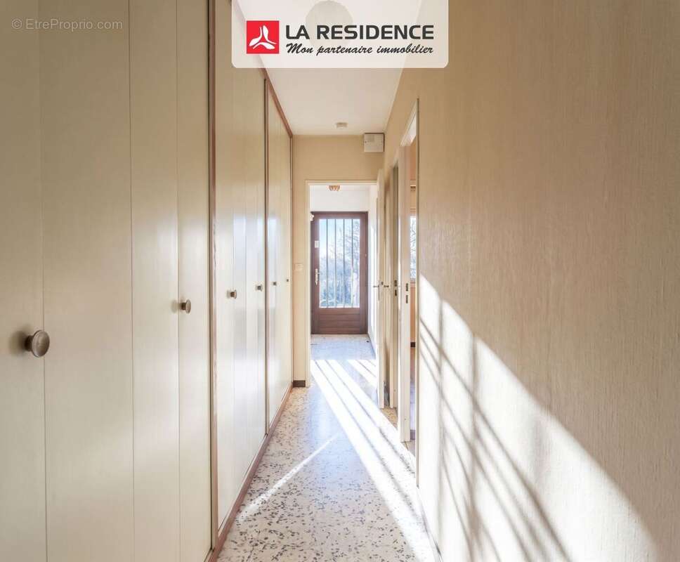Maison 100 m² à Portes-Les-Valence  - photo 5