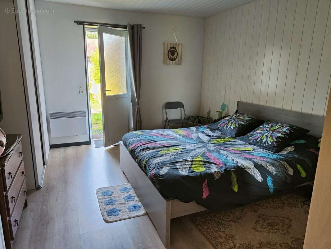 Maison à NEAUPHE-SOUS-ESSAI