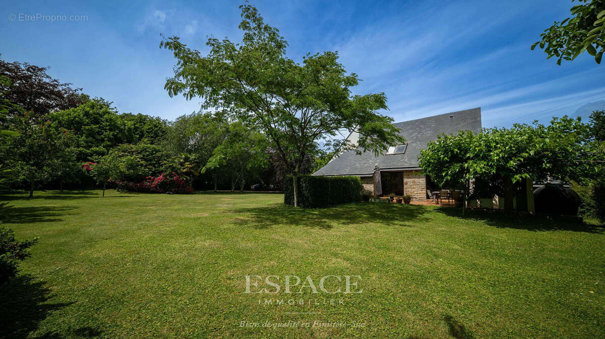 Maison d'architecte au coeur d'un parc paysager de 4 775 m² à vendre à Concarneau - photo 4