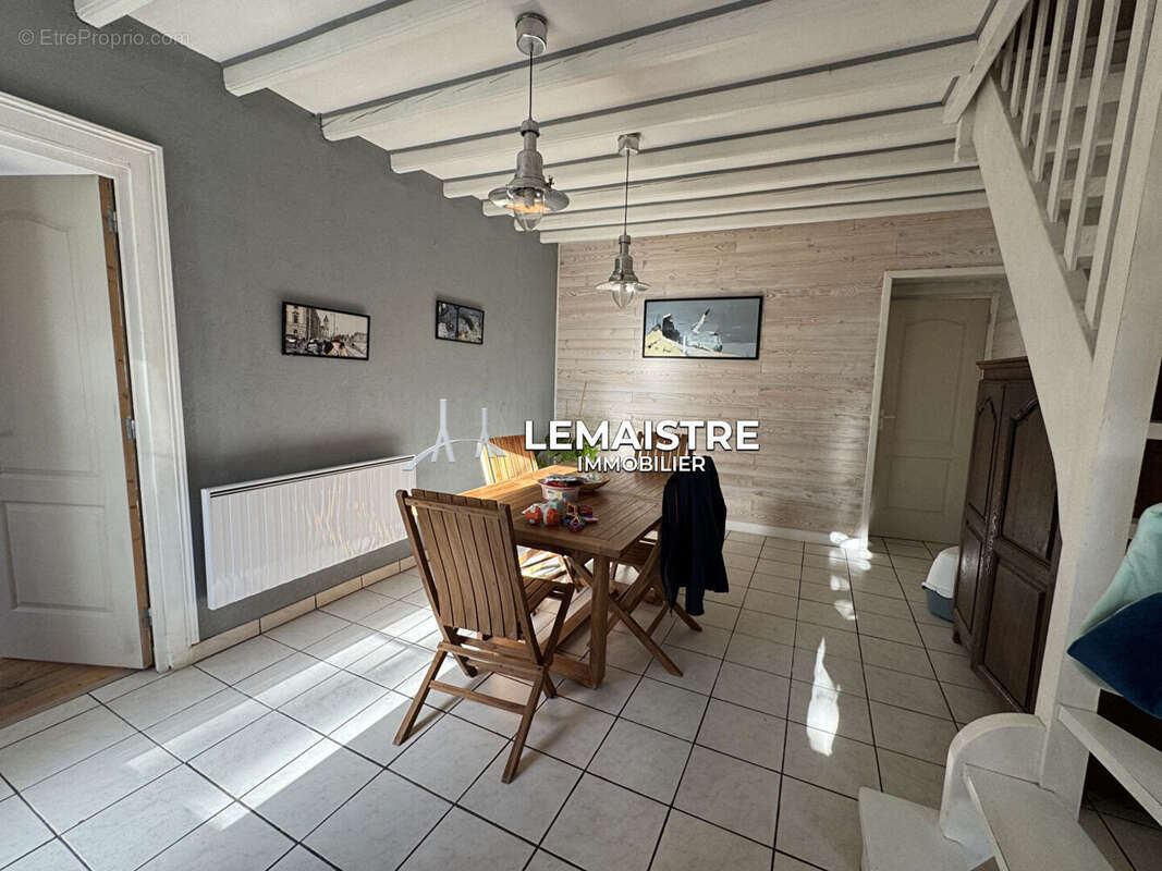 Maison à BEC-DE-MORTAGNE