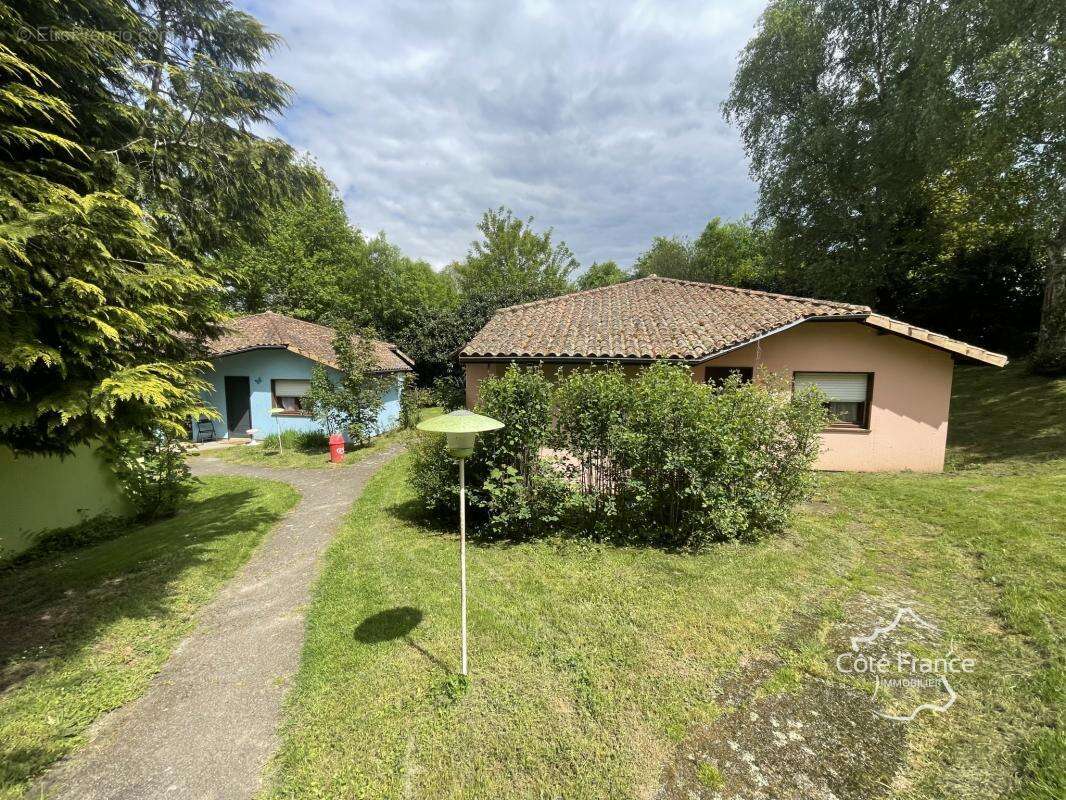 Appartement à PEYRAT-DE-BELLAC