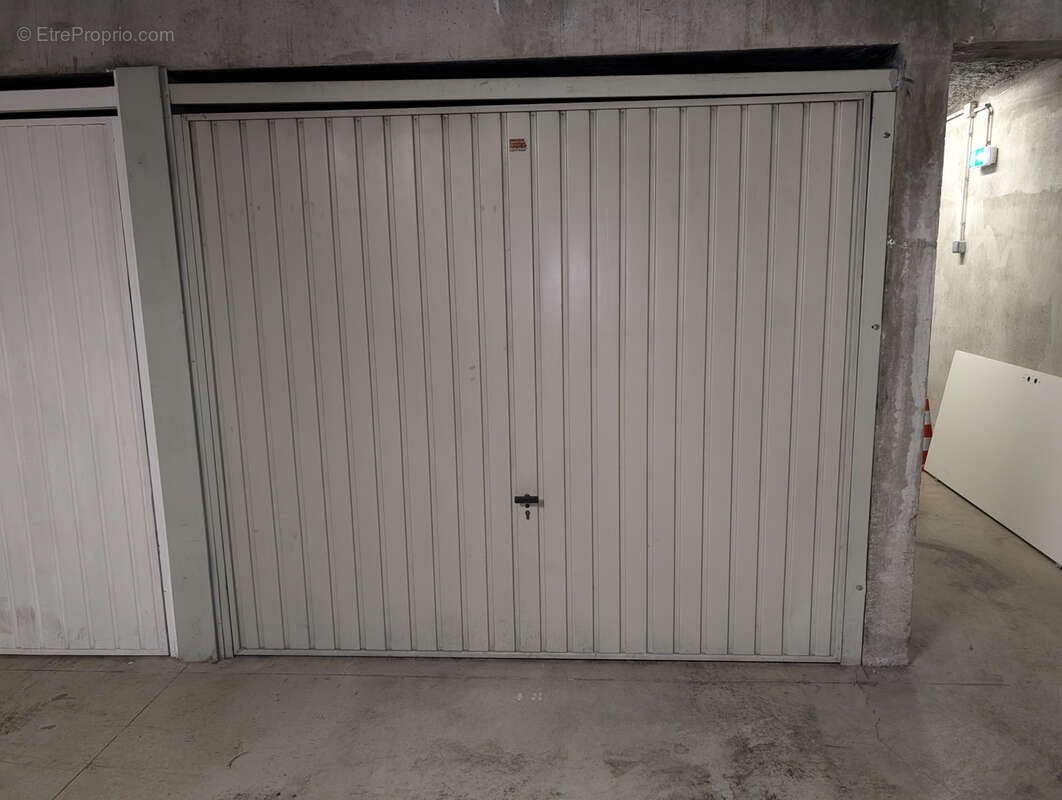 Parking à MARSEILLE-6E