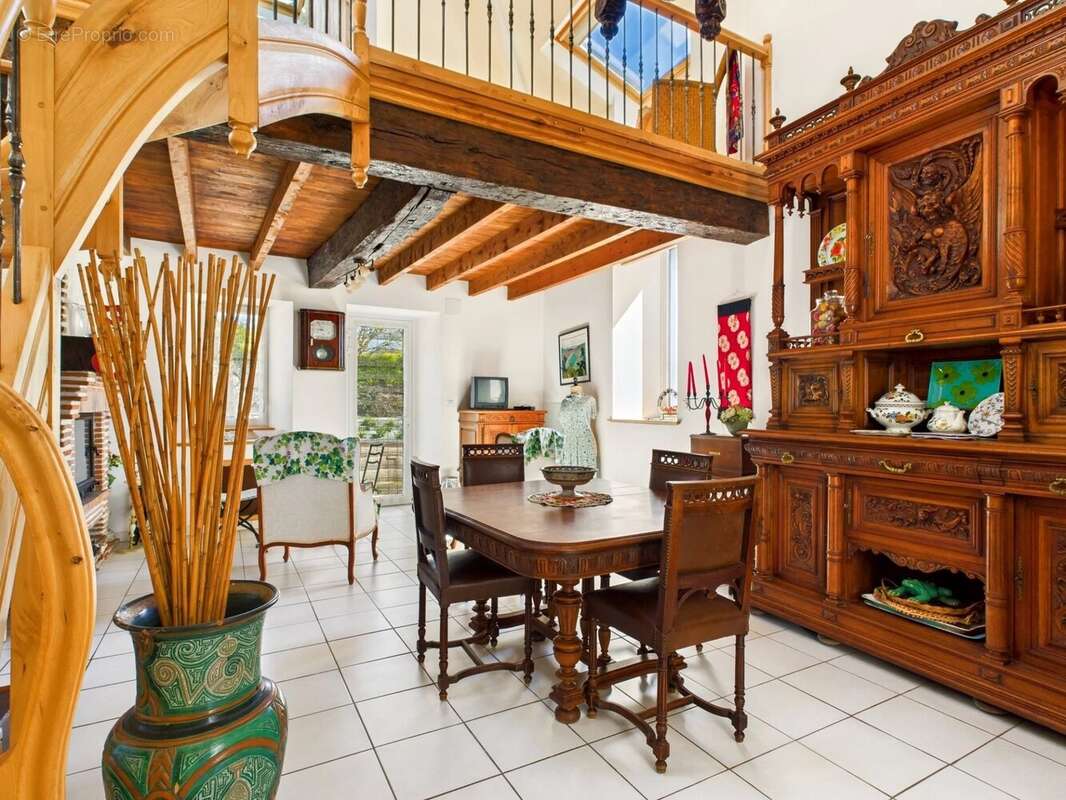 Maison à SAINT-SYLVESTRE-SUR-LOT