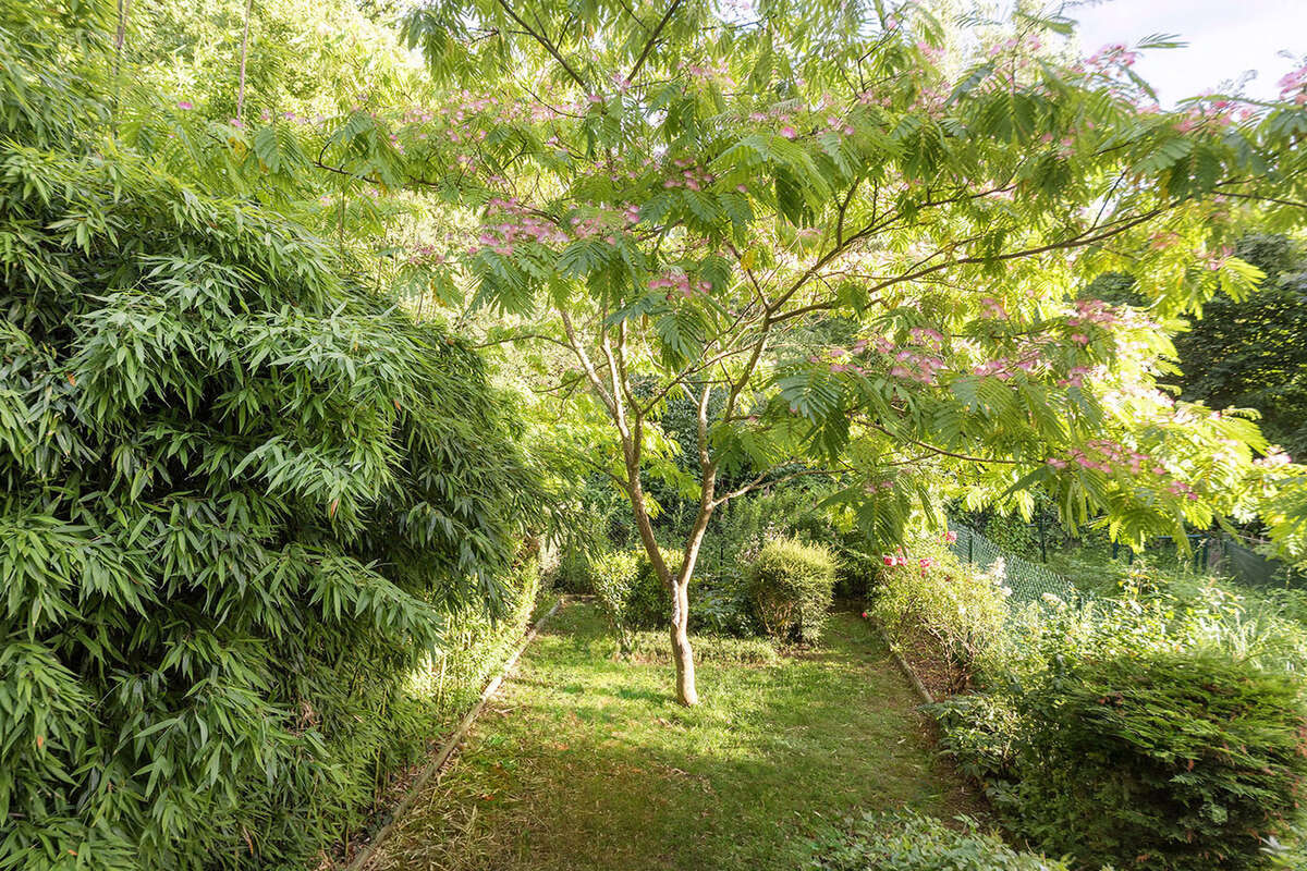 Coup de cœur   appartement avec jardin privatif, cave voûtée et parking - photo 11