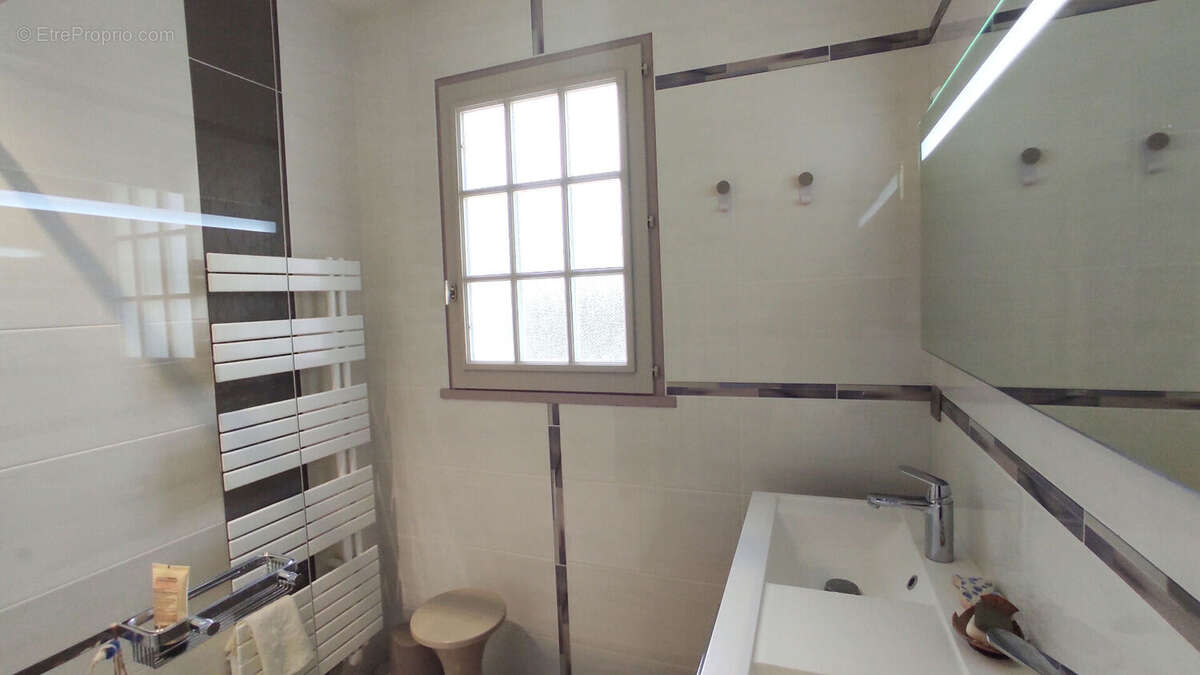 Maison à CHATELLERAULT