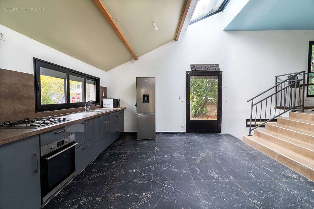 Maison à SARTROUVILLE