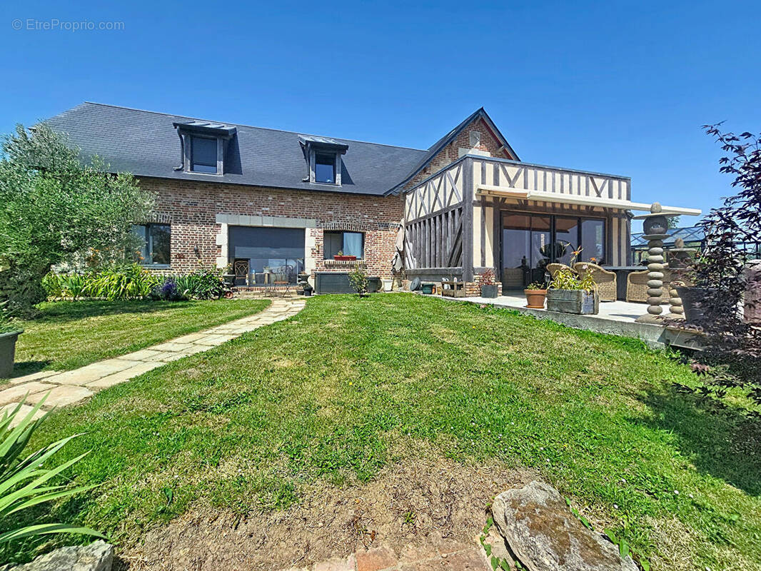 Maison à PONT-L'EVEQUE
