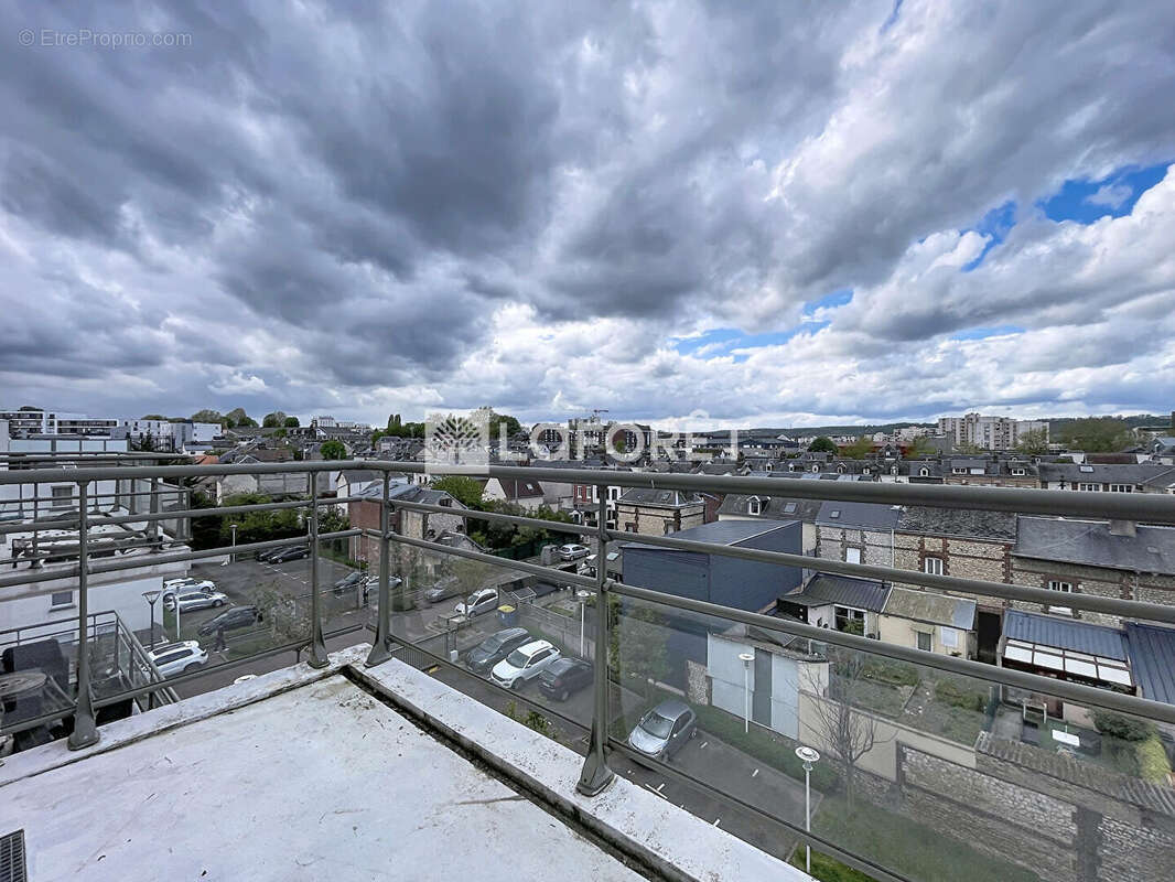 Appartement à LE PETIT-QUEVILLY