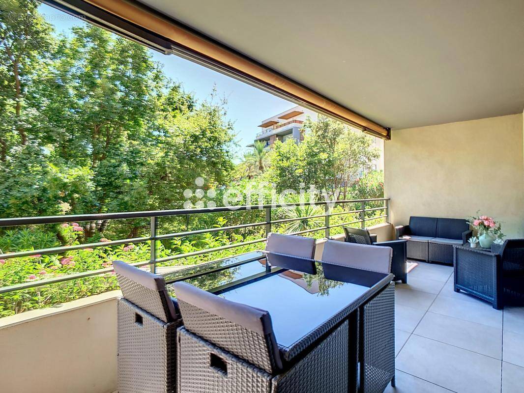 Appartement à FREJUS