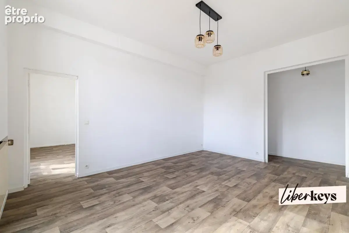 Une adresse au fil de la seine – 3 pièces de 76 m² - photo 3