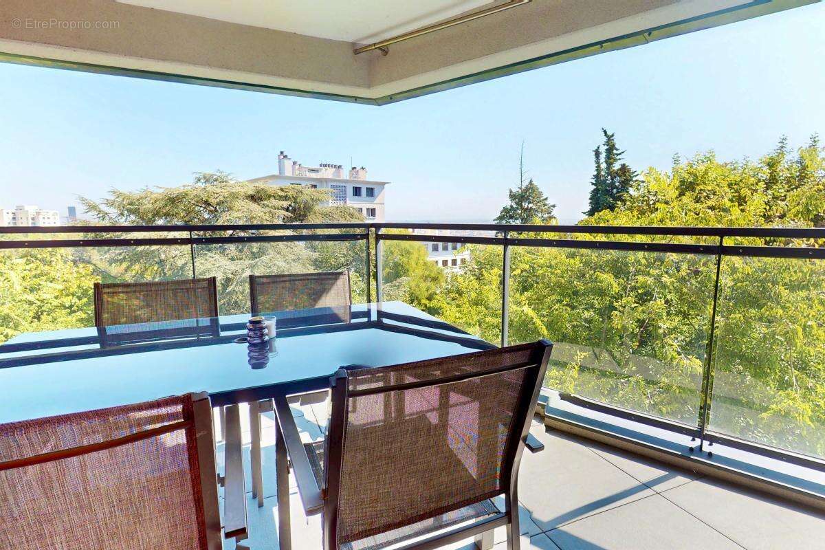 Appartement à LYON-5E