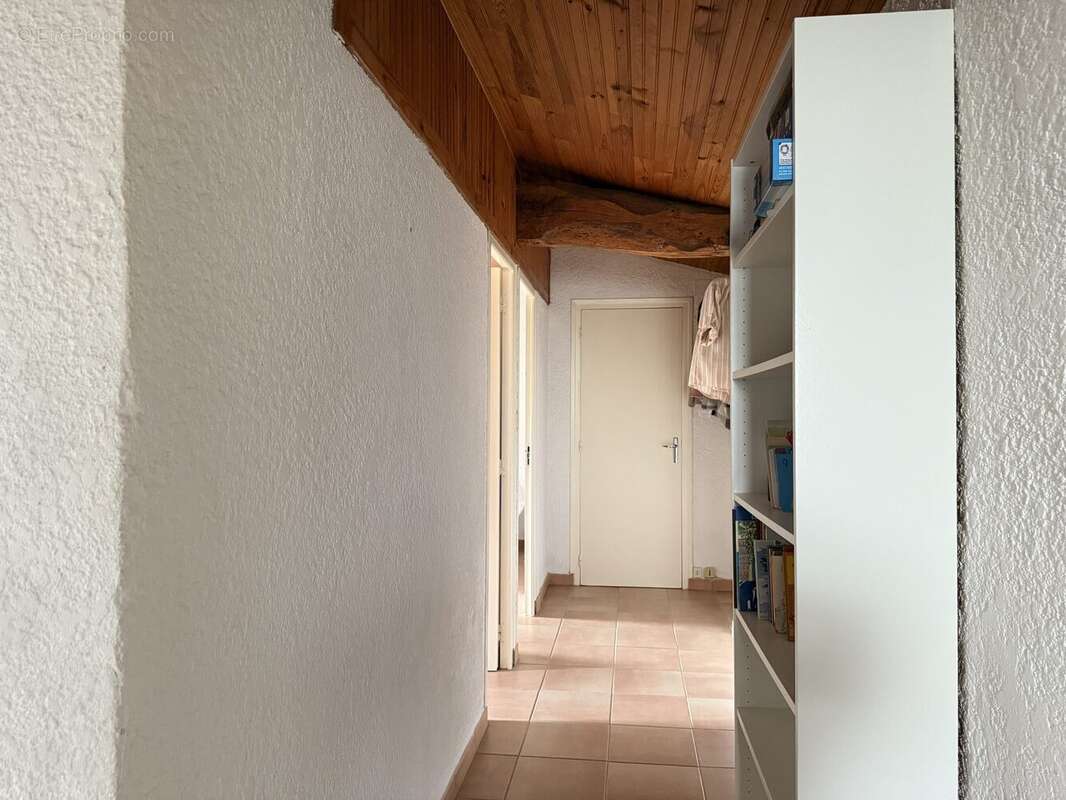 Maison 98 m² à Saint-Andre-De-Lidon  - photo 9