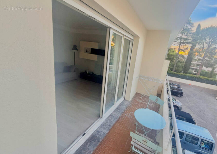 Appartement à LE CANNET