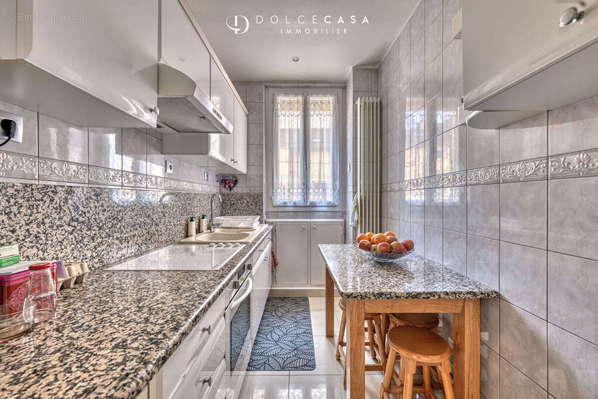 Appartement à LE PERREUX-SUR-MARNE