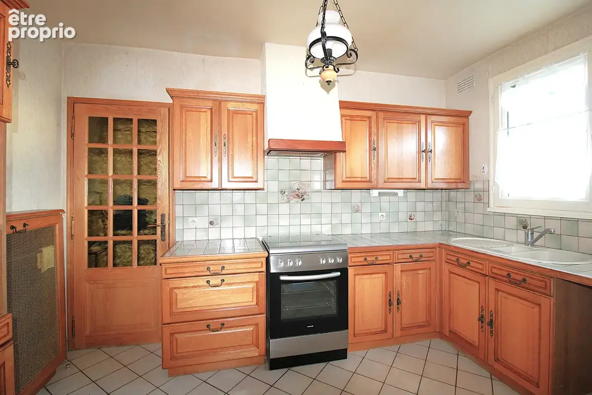 Maison de plain-pied à saint-sylvain-d'anjou - photo 2
