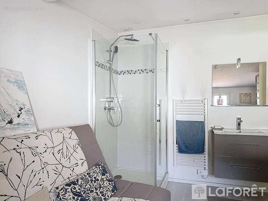 Maison à VILLENAVE-D&#039;ORNON