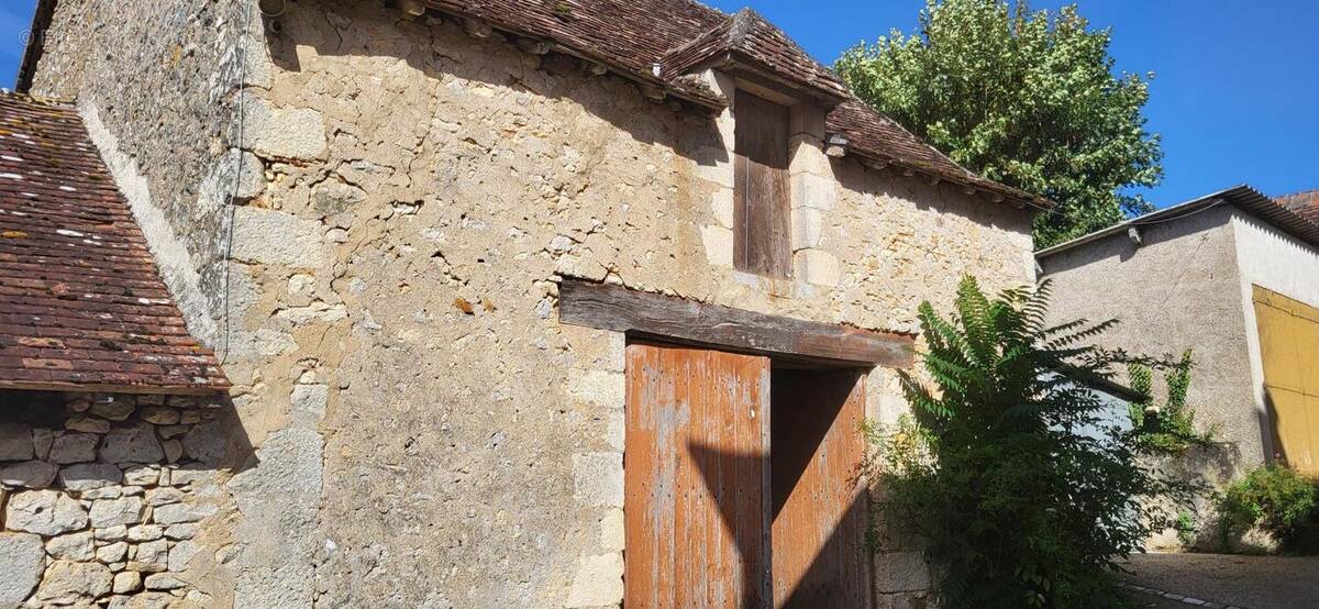 Photo 1 - Commerce à ANGLES-SUR-L&#039;ANGLIN