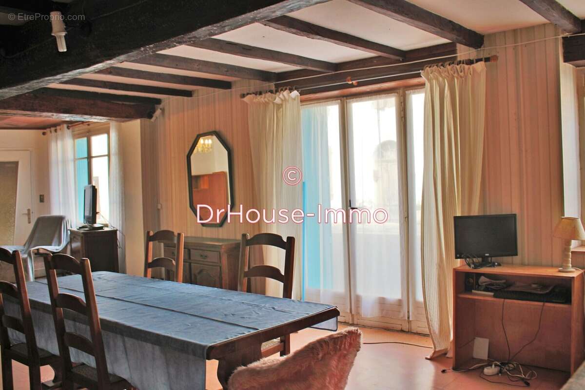 Maison à CASTELSAGRAT