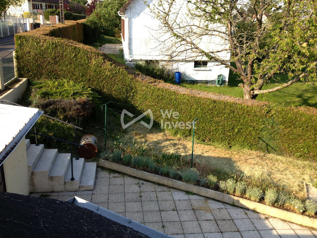 Terrain à SAINT-JUST-EN-CHAUSSEE