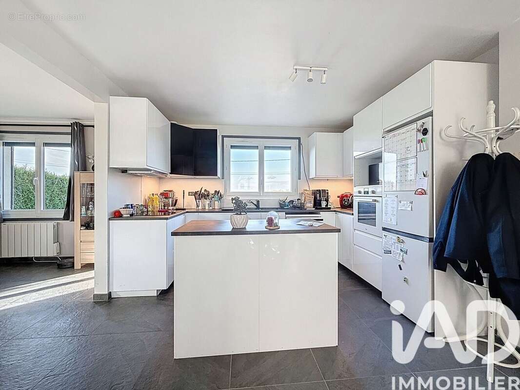 Photo 5 - Maison à NOGENT-LE-ROI