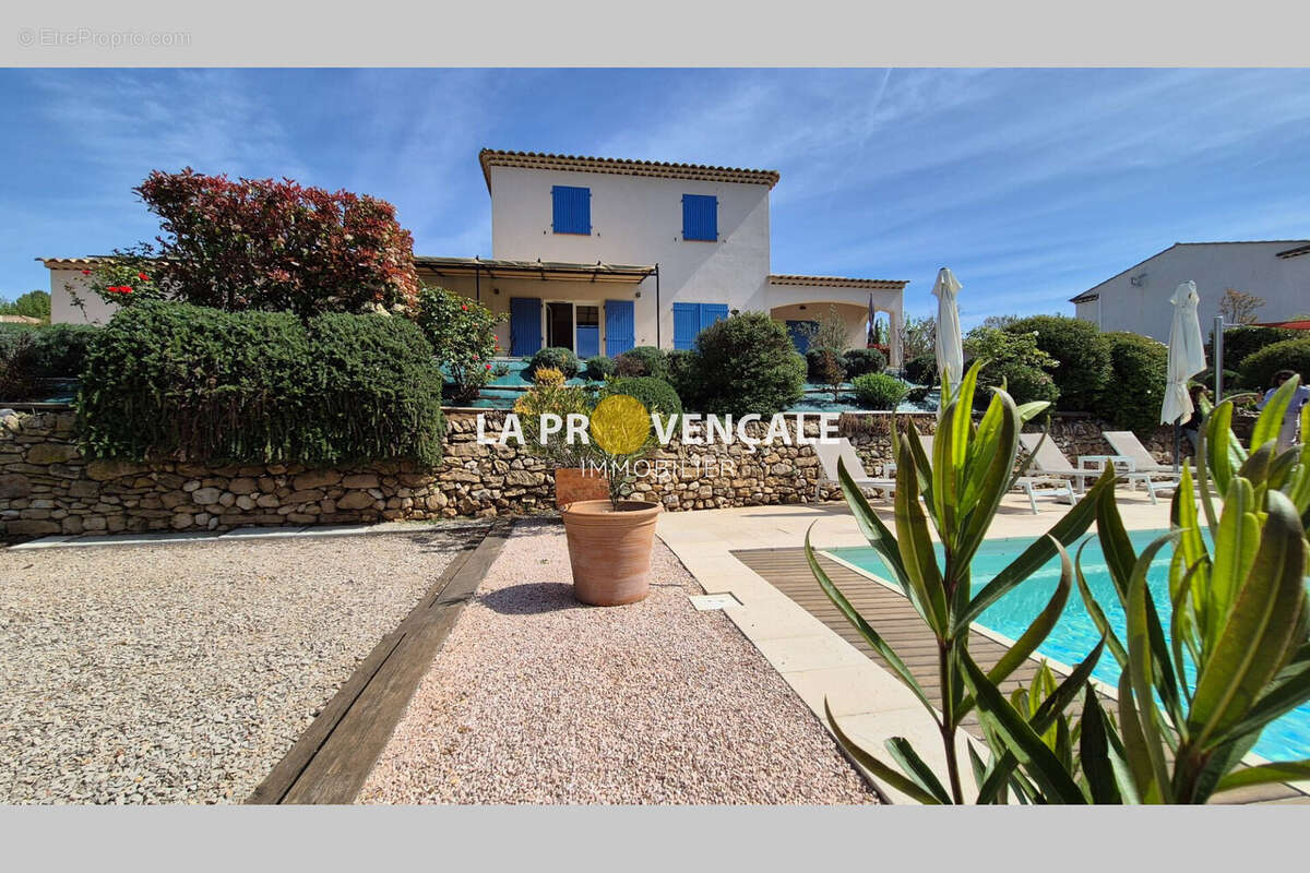 Maison à POURRIERES