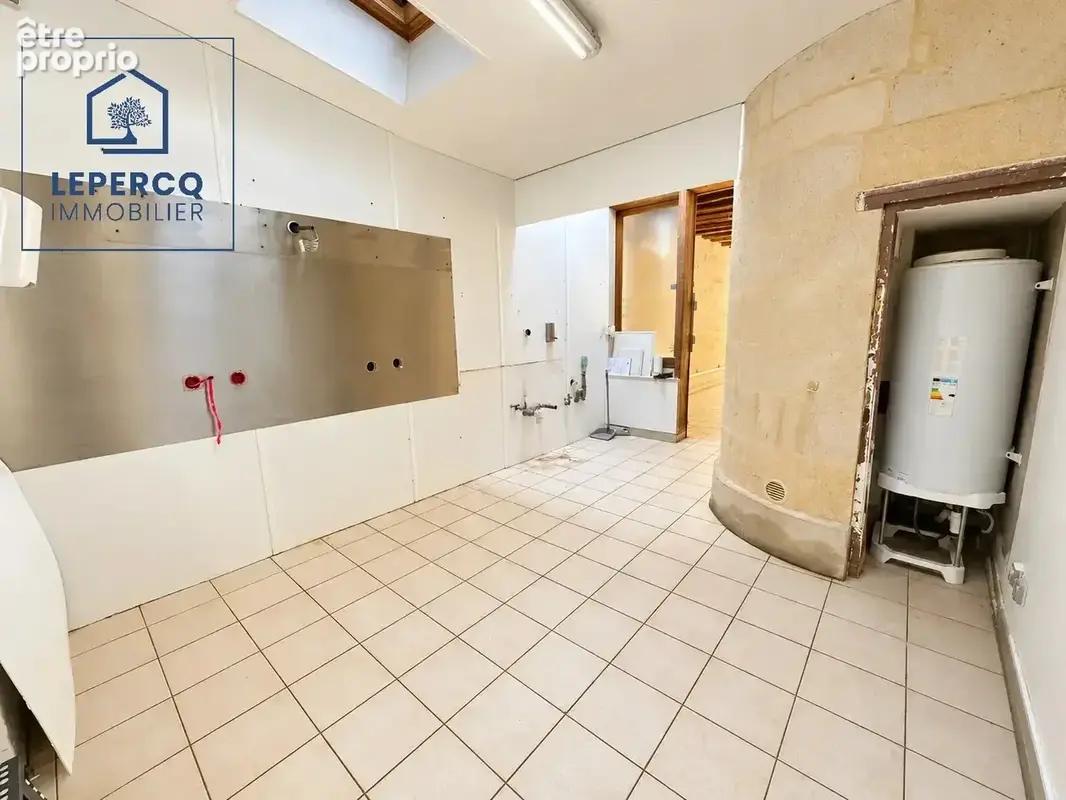 Local Professionnel 78 m2 à Villers-Cotterêts - photo 5