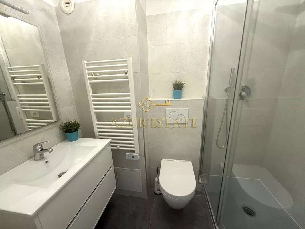 Appartement à ROQUEBRUNE-CAP-MARTIN