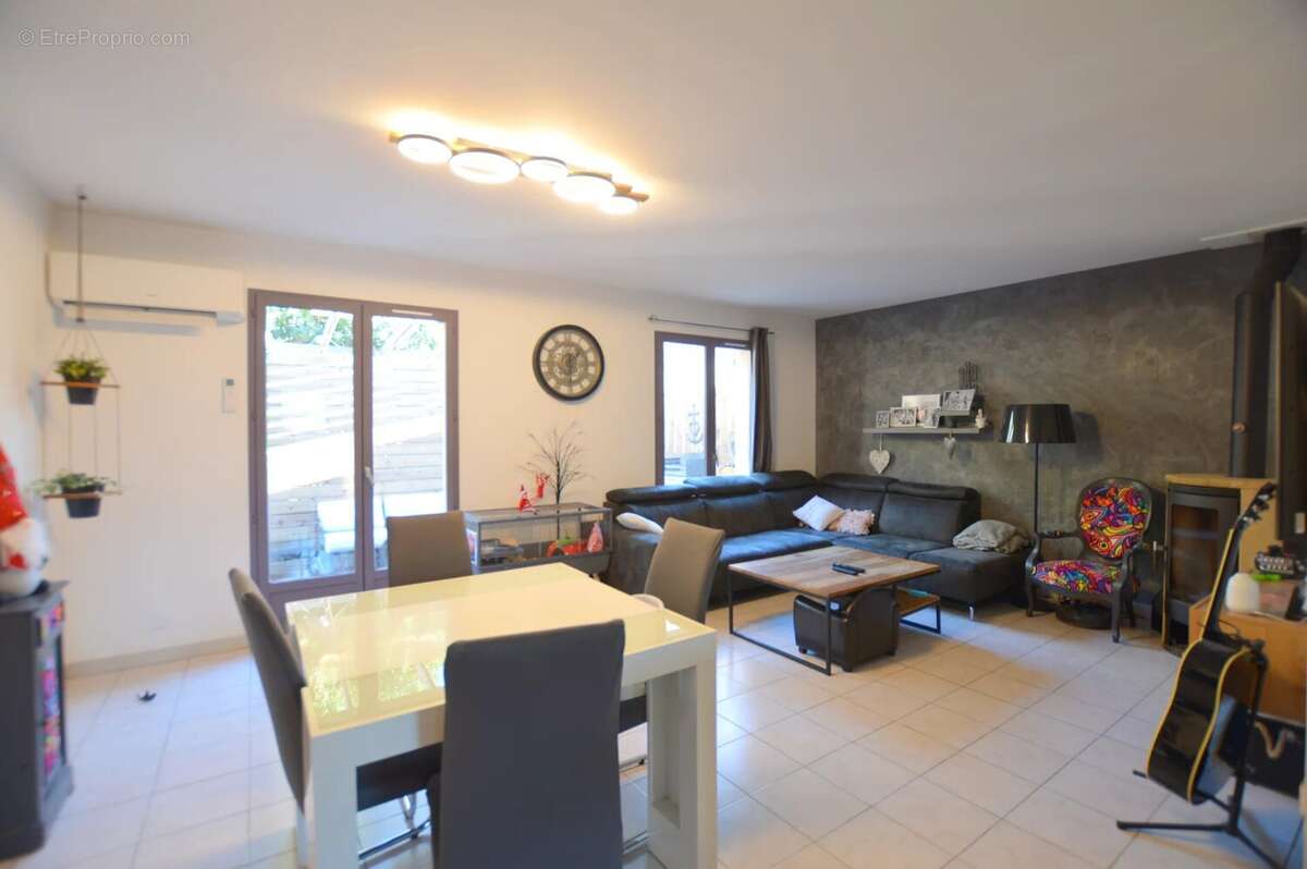 Maison à VILLENEUVE-LES-MAGUELONE