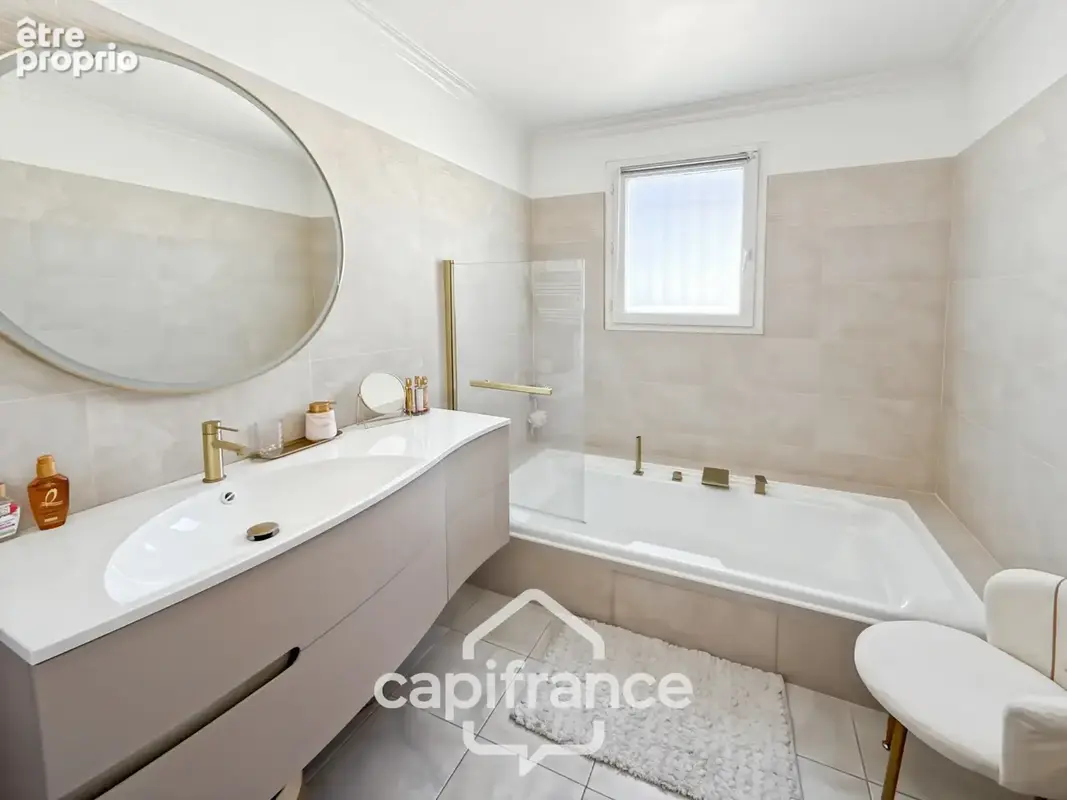 LE CRÈS – Maison familiale avec appartement indépendant, piscine et revenu locatif - photo 24