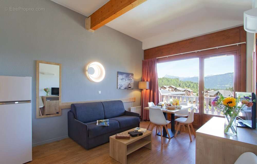 Appartement à MORILLON